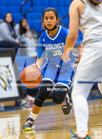Thumbnail 3 in Newark Memorial vs Irvington (Newark Optimist Club Holiday Classic) photogallery.