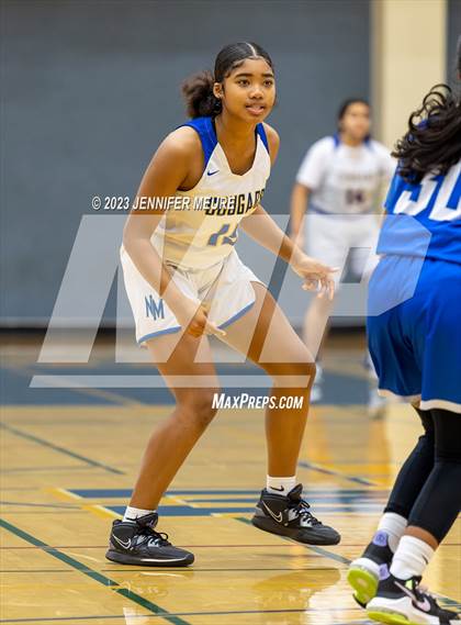 Thumbnail 1 in Newark Memorial vs Irvington (Newark Optimist Club Holiday Classic) photogallery.