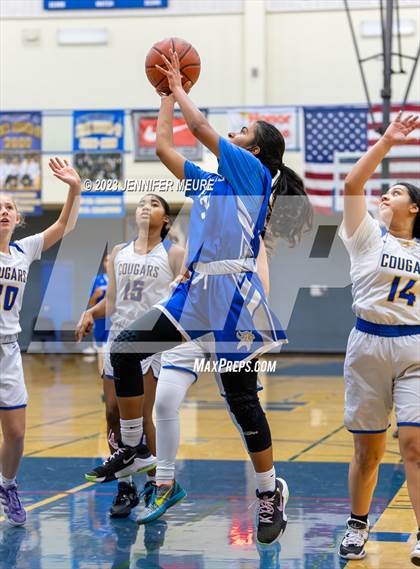 Thumbnail 3 in Newark Memorial vs Irvington (Newark Optimist Club Holiday Classic) photogallery.