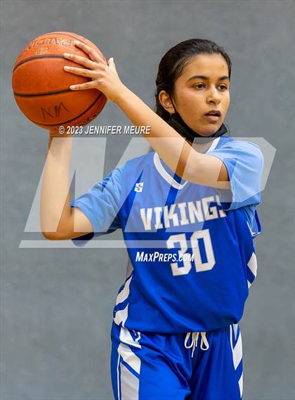Thumbnail 2 in Newark Memorial vs Irvington (Newark Optimist Club Holiday Classic) photogallery.