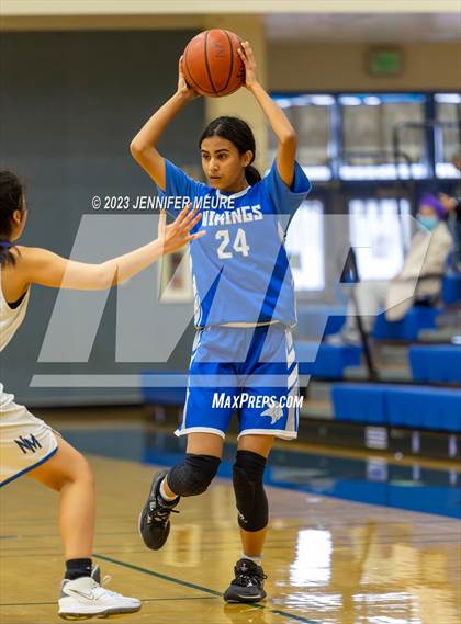 Thumbnail 3 in Newark Memorial vs Irvington (Newark Optimist Club Holiday Classic) photogallery.