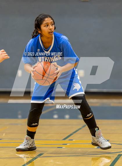 Thumbnail 1 in Newark Memorial vs Irvington (Newark Optimist Club Holiday Classic) photogallery.