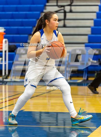 Thumbnail 3 in Newark Memorial vs Irvington (Newark Optimist Club Holiday Classic) photogallery.