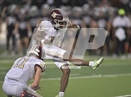 Thumbnail 1 in Vandegrift vs. Summer Creek (UIL 6A D2 Football Semifinal) photogallery.