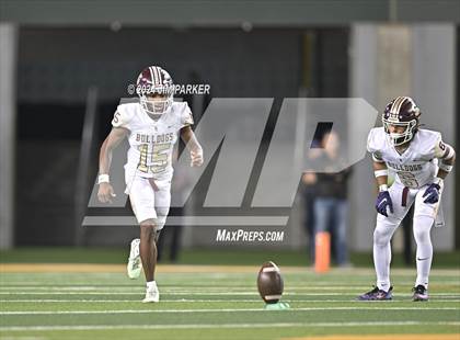 Thumbnail 1 in Vandegrift vs. Summer Creek (UIL 6A D2 Football Semifinal) photogallery.
