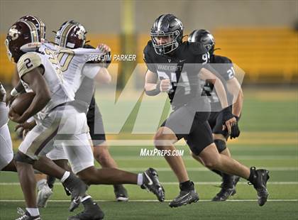 Thumbnail 2 in Vandegrift vs. Summer Creek (UIL 6A D2 Football Semifinal) photogallery.
