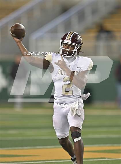 Thumbnail 3 in Vandegrift vs. Summer Creek (UIL 6A D2 Football Semifinal) photogallery.