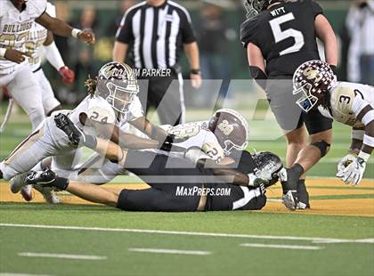 Thumbnail 3 in Vandegrift vs. Summer Creek (UIL 6A D2 Football Semifinal) photogallery.