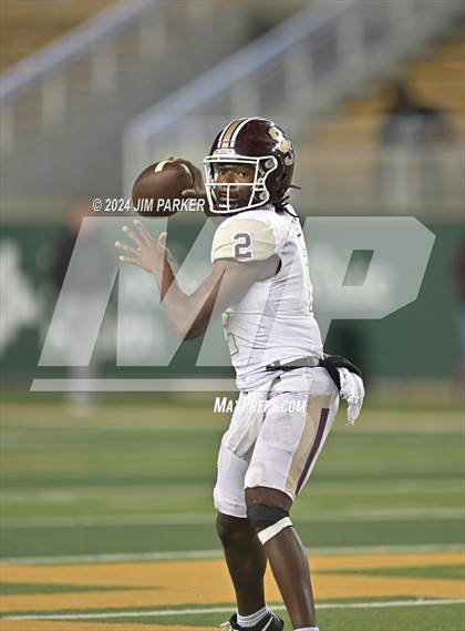 Thumbnail 1 in Vandegrift vs. Summer Creek (UIL 6A D2 Football Semifinal) photogallery.