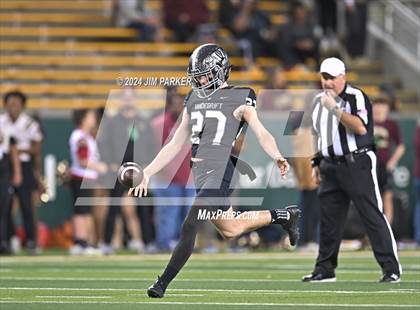 Thumbnail 1 in Vandegrift vs. Summer Creek (UIL 6A D2 Football Semifinal) photogallery.