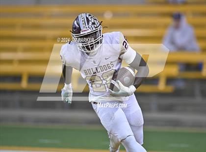 Thumbnail 2 in Vandegrift vs. Summer Creek (UIL 6A D2 Football Semifinal) photogallery.