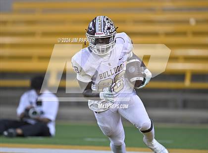 Thumbnail 1 in Vandegrift vs. Summer Creek (UIL 6A D2 Football Semifinal) photogallery.