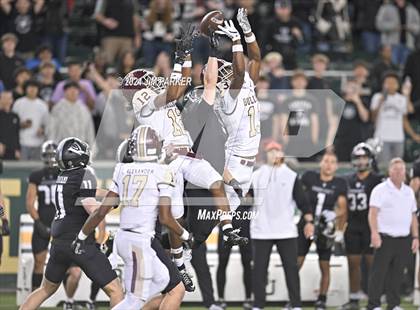 Thumbnail 1 in Vandegrift vs. Summer Creek (UIL 6A D2 Football Semifinal) photogallery.