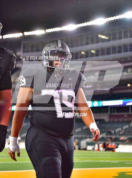 Thumbnail 1 in Vandegrift vs. Summer Creek (UIL 6A D2 Football Semifinal) photogallery.