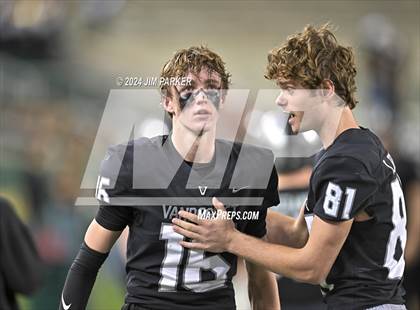 Thumbnail 3 in Vandegrift vs. Summer Creek (UIL 6A D2 Football Semifinal) photogallery.