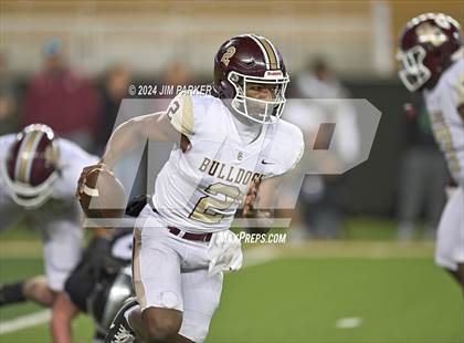 Thumbnail 2 in Vandegrift vs. Summer Creek (UIL 6A D2 Football Semifinal) photogallery.