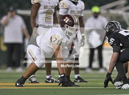 Thumbnail 2 in Vandegrift vs. Summer Creek (UIL 6A D2 Football Semifinal) photogallery.