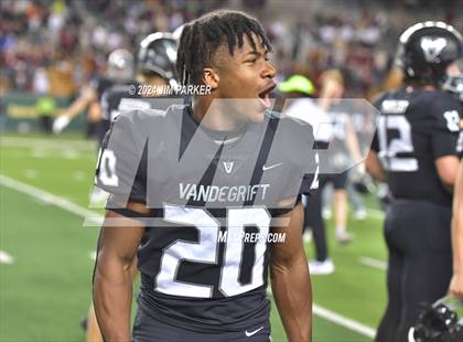 Thumbnail 3 in Vandegrift vs. Summer Creek (UIL 6A D2 Football Semifinal) photogallery.