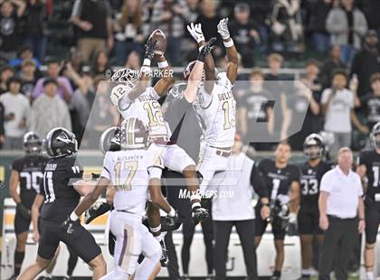 Thumbnail 2 in Vandegrift vs. Summer Creek (UIL 6A D2 Football Semifinal) photogallery.