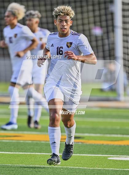 Thumbnail 2 in Deer Park vs. North Shore (UIL Soccer 6A Region 3 Bi-District) photogallery.