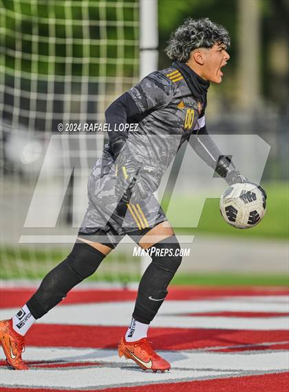 Thumbnail 1 in Deer Park vs. North Shore (UIL Soccer 6A Region 3 Bi-District) photogallery.