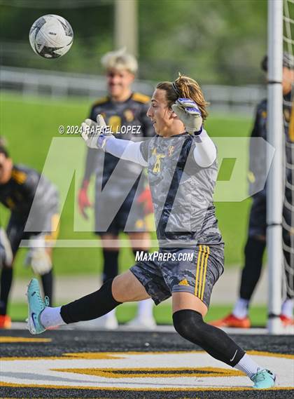 Thumbnail 1 in Deer Park vs. North Shore (UIL Soccer 6A Region 3 Bi-District) photogallery.