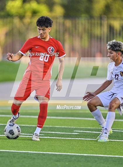 Thumbnail 2 in Deer Park vs. North Shore (UIL Soccer 6A Region 3 Bi-District) photogallery.