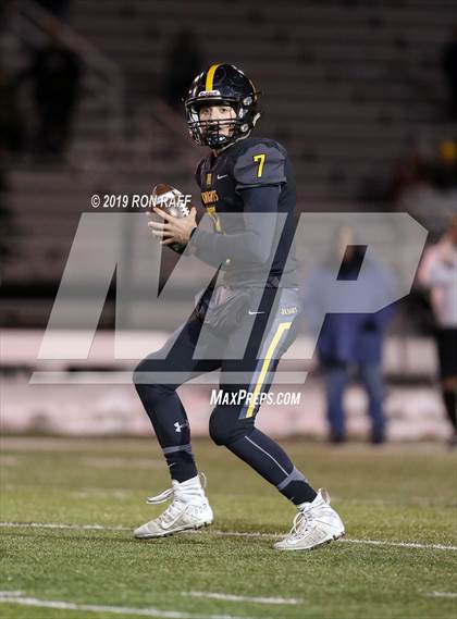 Thumbnail 3 in Lancaster vs. McQuaid Jesuit (Section 5/6 Class AA Far West Regional) photogallery.