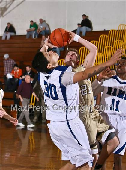 Thumbnail 1 in Port Chester vs Clarkstown South (Section One Super Saturday) photogallery.