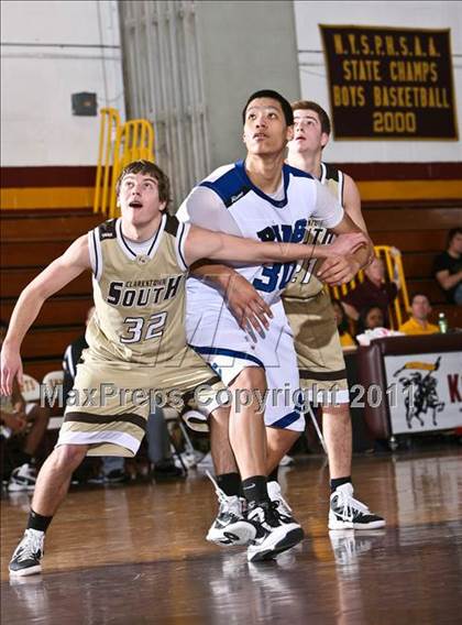 Thumbnail 3 in Port Chester vs Clarkstown South (Section One Super Saturday) photogallery.