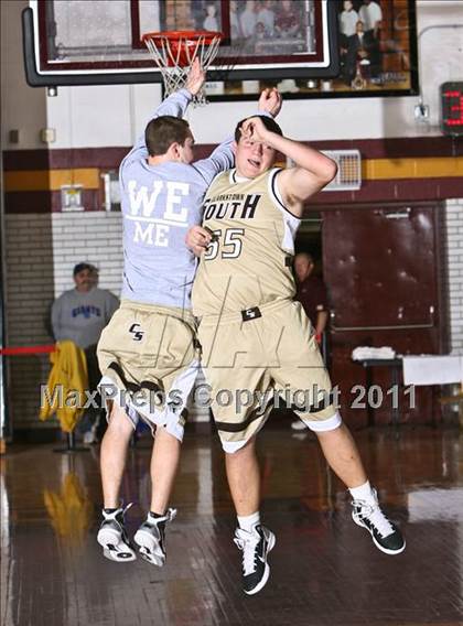 Thumbnail 2 in Port Chester vs Clarkstown South (Section One Super Saturday) photogallery.