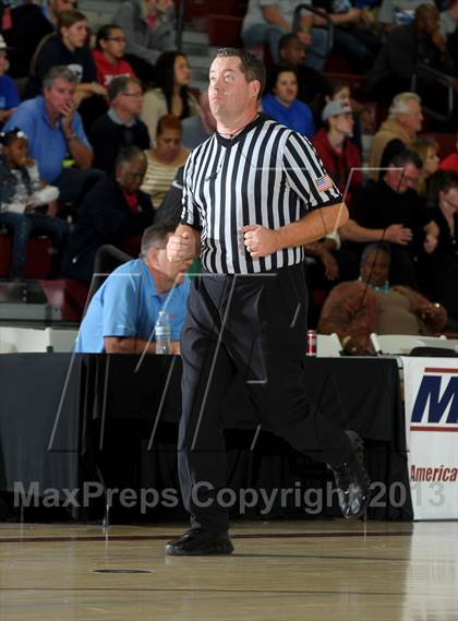 Thumbnail 1 in Capital Christian vs. Jackson (MaxPreps Holiday Classic Invitational Championship) photogallery.