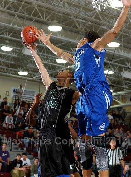 Thumbnail 1 in Capital Christian vs. Jackson (MaxPreps Holiday Classic Invitational Championship) photogallery.