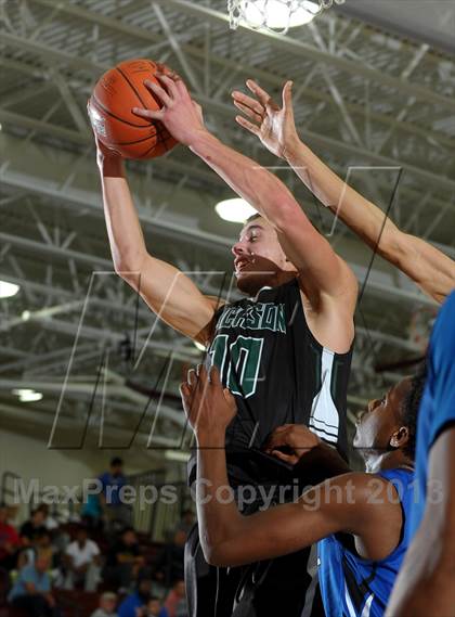 Thumbnail 1 in Capital Christian vs. Jackson (MaxPreps Holiday Classic Invitational Championship) photogallery.