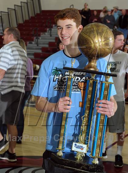 Thumbnail 1 in Capital Christian vs. Jackson (MaxPreps Holiday Classic Invitational Championship) photogallery.