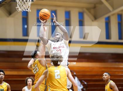 Thumbnail 2 in Terry Sanford vs. Pine Forest photogallery.