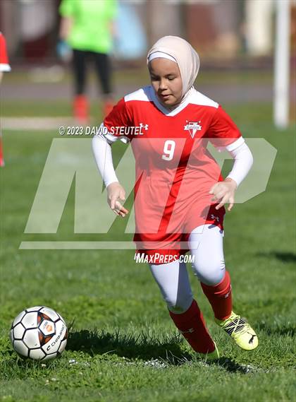 Thumbnail 2 in Western Sierra Collegiate Academy @ Sacramento Country Day photogallery.