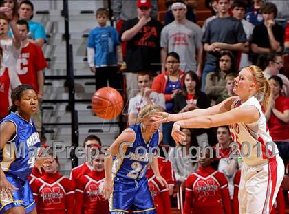 Thumbnail 2 in Mercy vs. Norwich Free Academy (CIAC Class LL Final) photogallery.