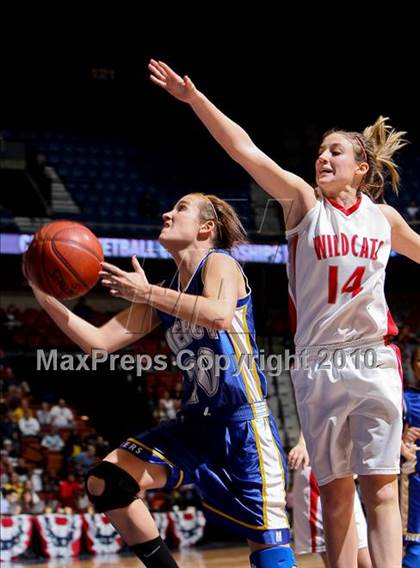 Thumbnail 3 in Mercy vs. Norwich Free Academy (CIAC Class LL Final) photogallery.