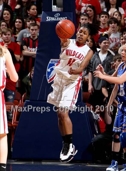 Thumbnail 1 in Mercy vs. Norwich Free Academy (CIAC Class LL Final) photogallery.