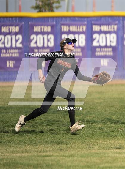 Thumbnail 1 in Golden vs Holy Family (CHSAA 4A Round of 32 Site 6) photogallery.