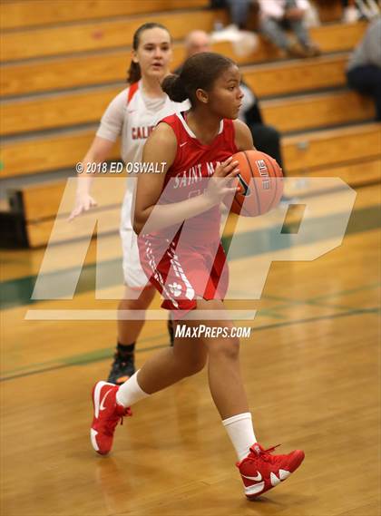 Thumbnail 2 in Saint Mary's vs. California photogallery.