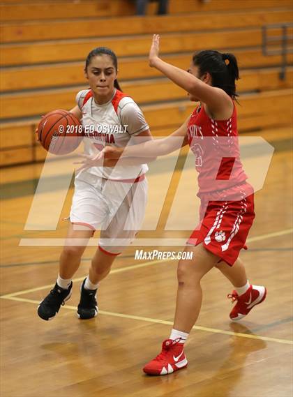 Thumbnail 1 in Saint Mary's vs. California photogallery.
