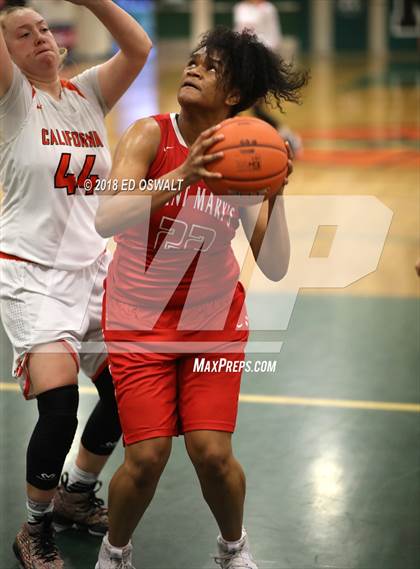Thumbnail 3 in Saint Mary's vs. California photogallery.