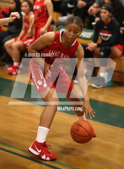 Thumbnail 3 in Saint Mary's vs. California photogallery.