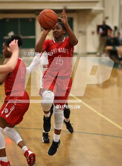 Thumbnail 1 in Saint Mary's vs. California photogallery.