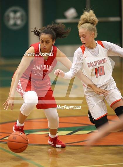 Thumbnail 3 in Saint Mary's vs. California photogallery.