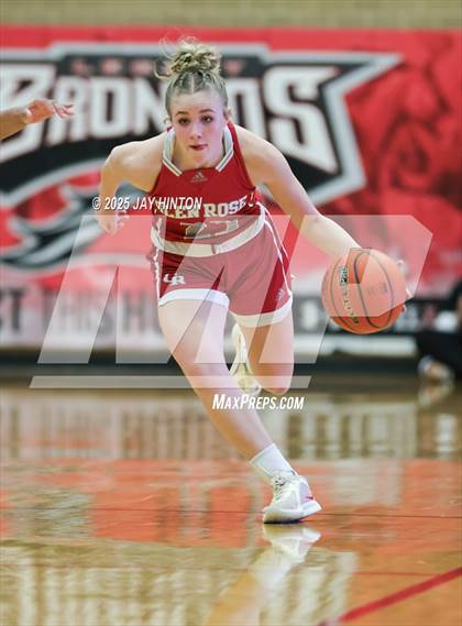 Thumbnail 2 in Glen Rose vs. Dallas Lincoln (UIL Girls Class 4A Div. II State Semifinal) photogallery.