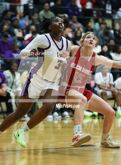 Thumbnail 2 in Glen Rose vs. Dallas Lincoln (UIL Girls Class 4A Div. II State Semifinal) photogallery.