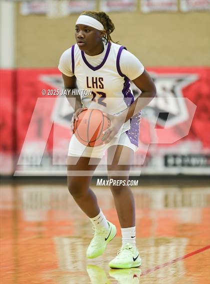 Thumbnail 3 in Glen Rose vs. Dallas Lincoln (UIL Girls Class 4A Div. II State Semifinal) photogallery.